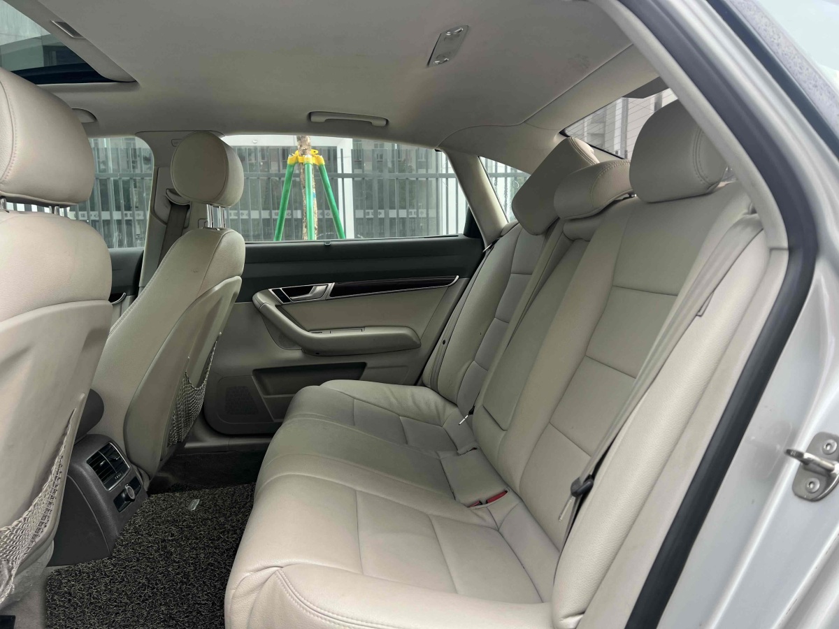 奧迪 奧迪A6L  2011款 A6L 2.0TFSI 標(biāo)準(zhǔn)型圖片