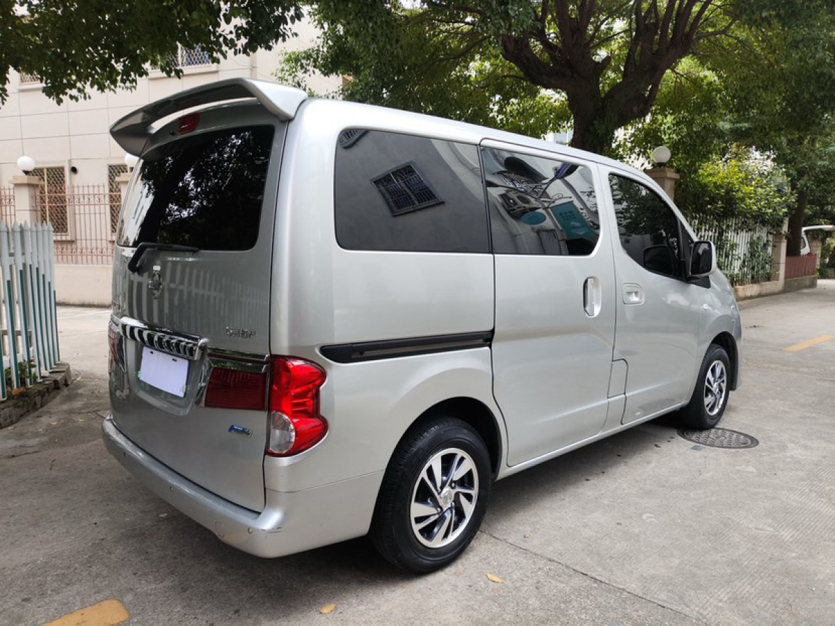 日產(chǎn) NV200  2018款 1.6L CVT豪華型圖片