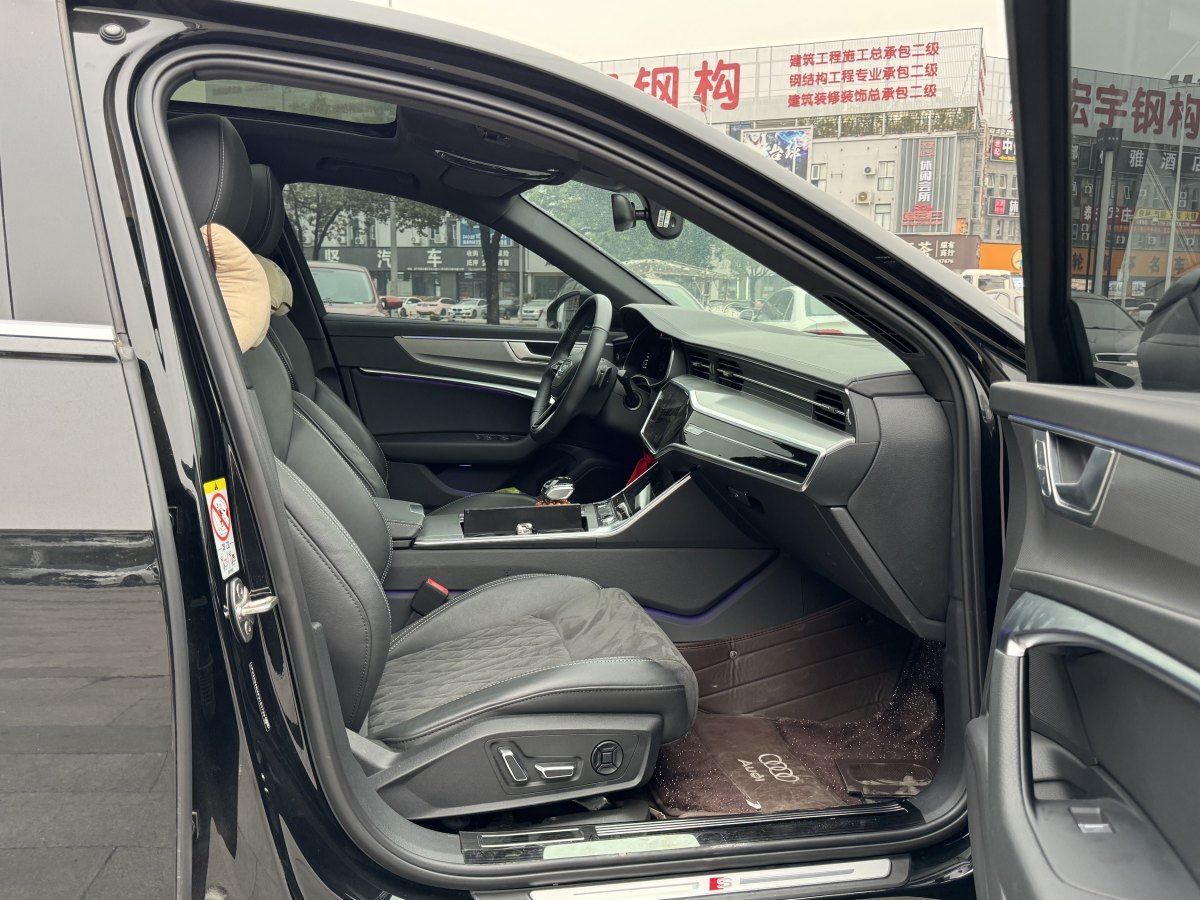 奧迪 奧迪A6L  2024款 45 TFSI 臻選動感型圖片