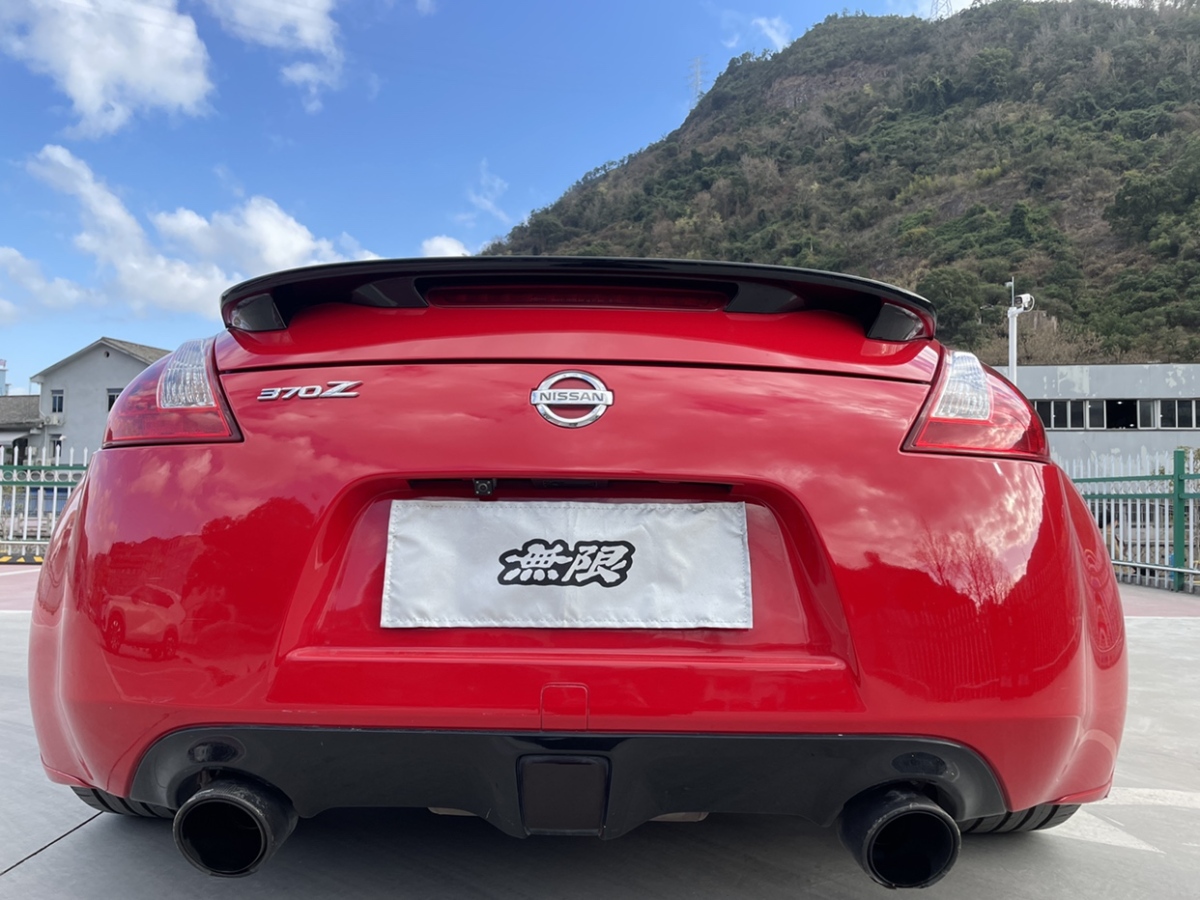 2011年7月日產(chǎn) 370Z  2013款 3.7L Coupe