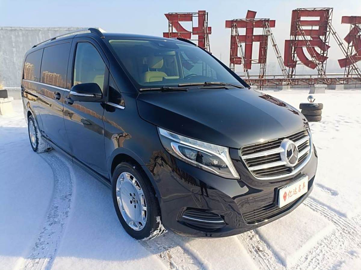 奔馳 V級  2016款 V 260 L 尊貴加長版圖片