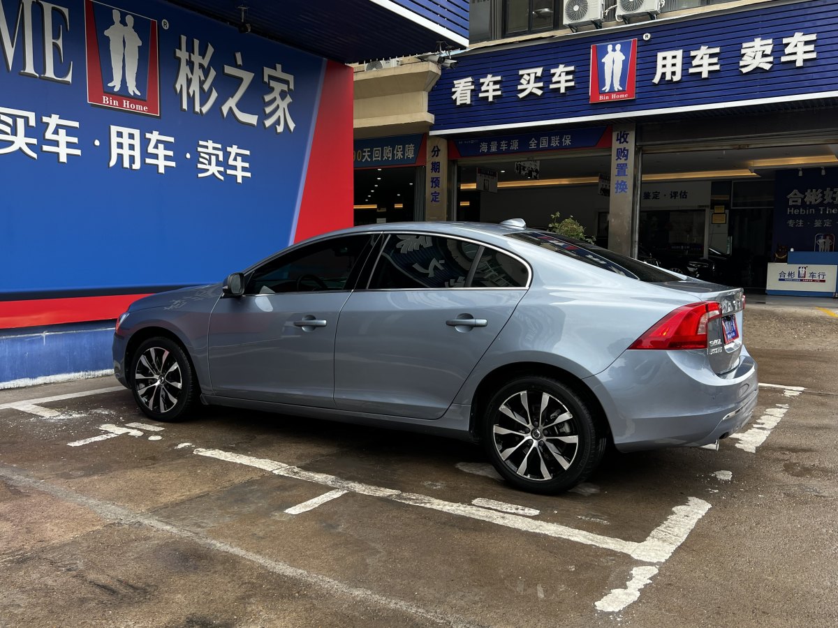 沃爾沃 S60  2014款 2.0T T5 個性運(yùn)動版(改款)圖片