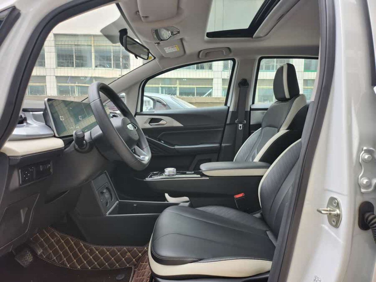 幾何 幾何E  2023款 401KM 玲瓏虎 5座圖片