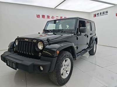 2015年1月 Jeep 牧馬人(進(jìn)口) 2.8TD Sahara 四門版圖片