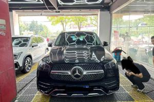 奔馳GLE 奔馳  GLE 350 4MATIC 時(shí)尚型