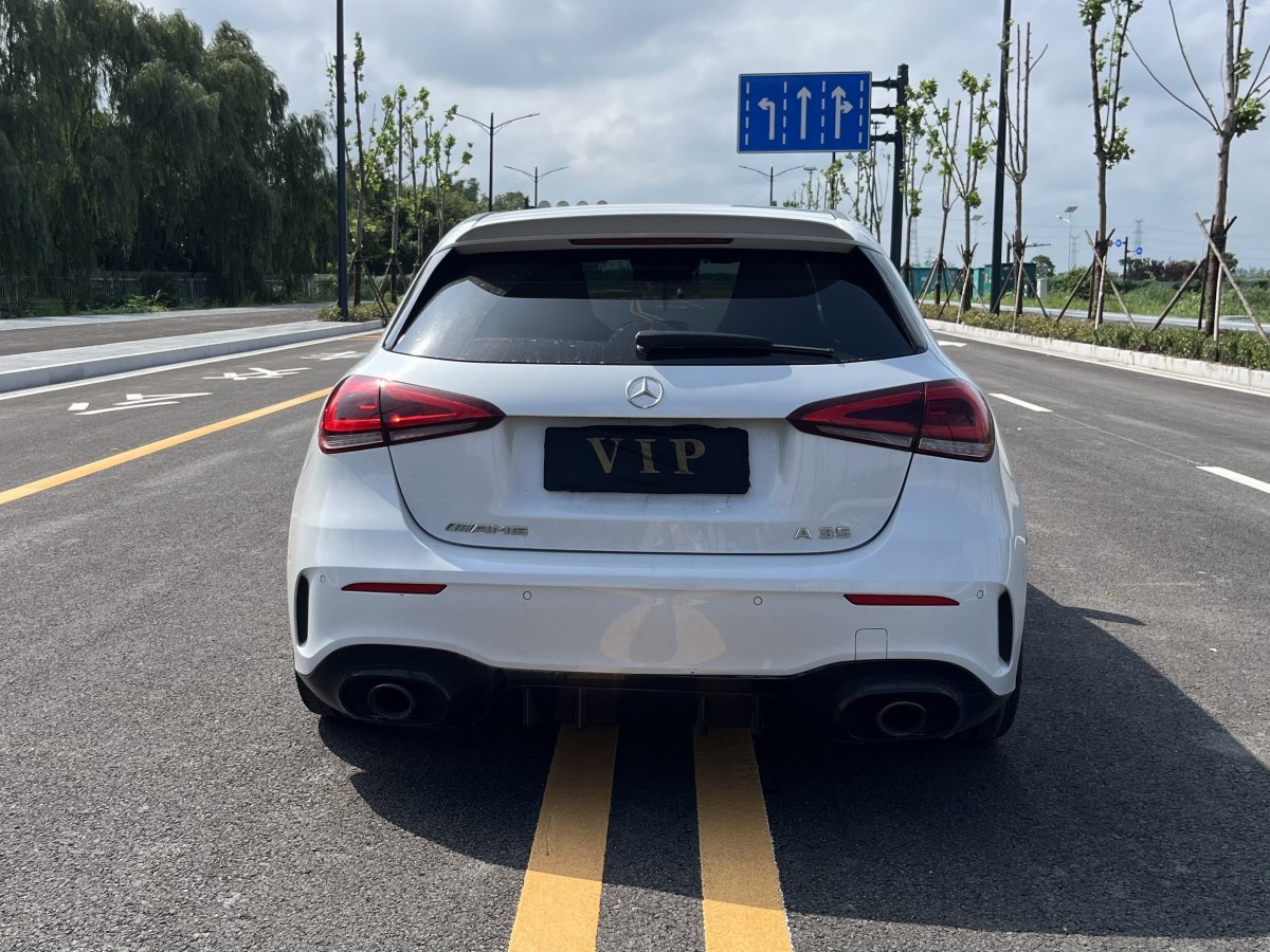 奔驰 奔驰A级AMG  2022款 AMG A 35 4MATIC图片