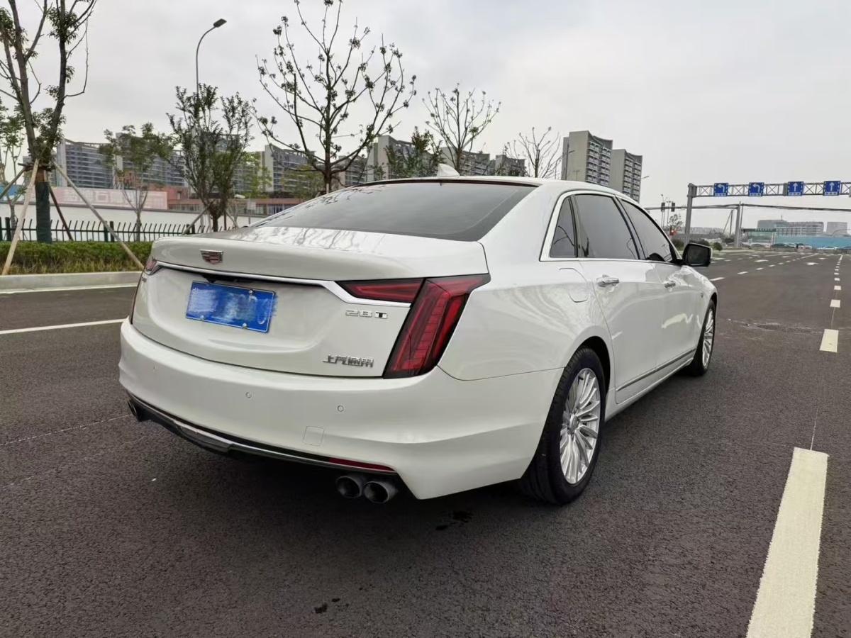 凱迪拉克 CT6  2019款 28T 豪華型圖片