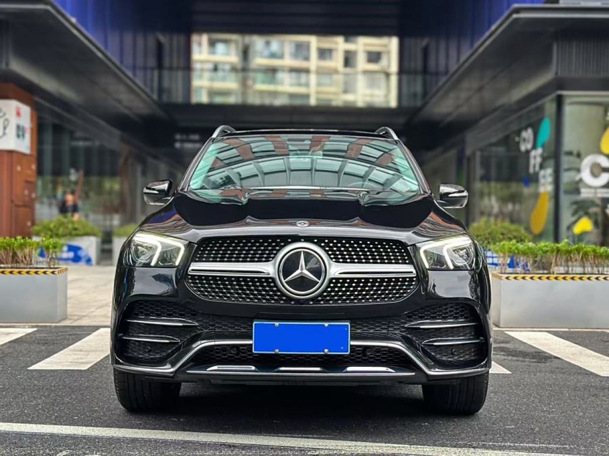 奔馳 奔馳GLE  2020款 改款 GLE 450 4MATIC 時(shí)尚型圖片