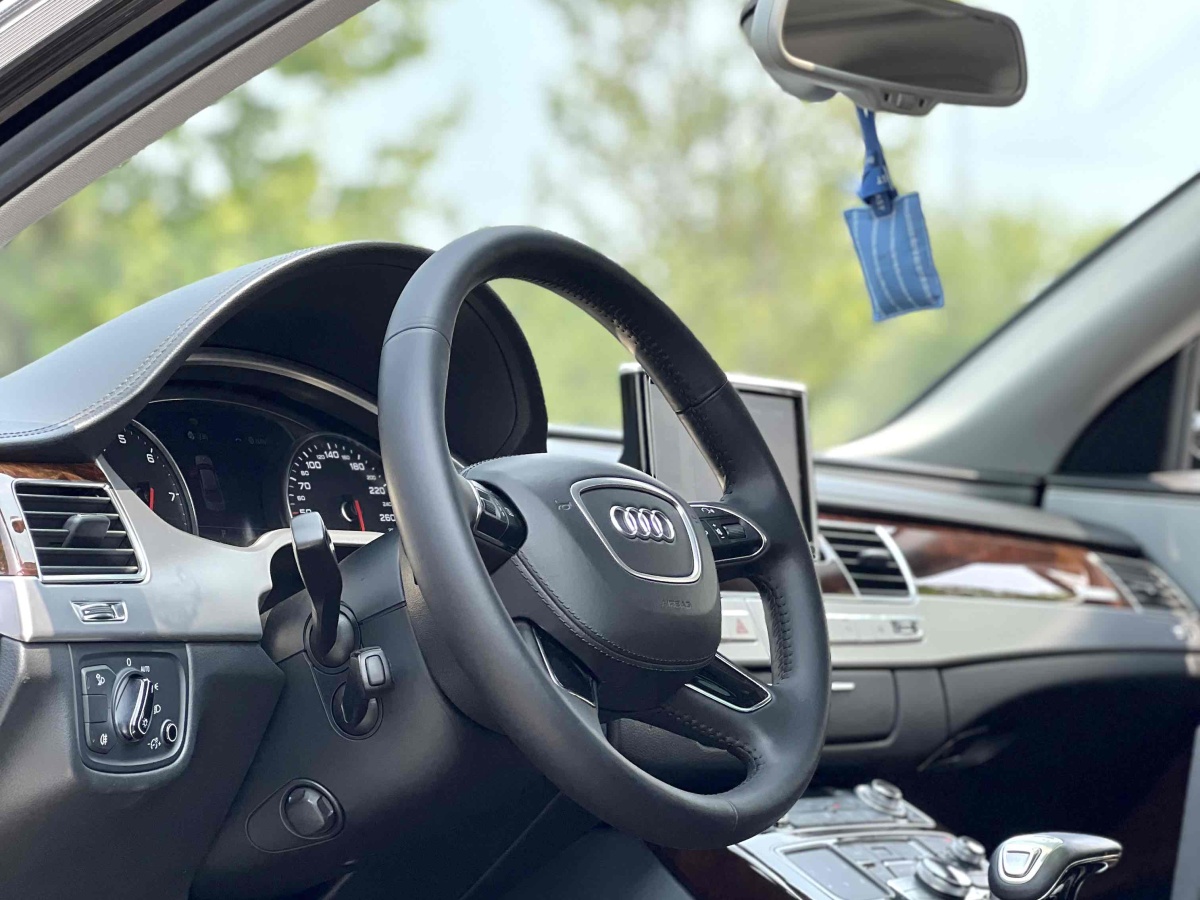 奧迪 奧迪A8  2016款 A8L 45 TFSI quattro豪華型圖片