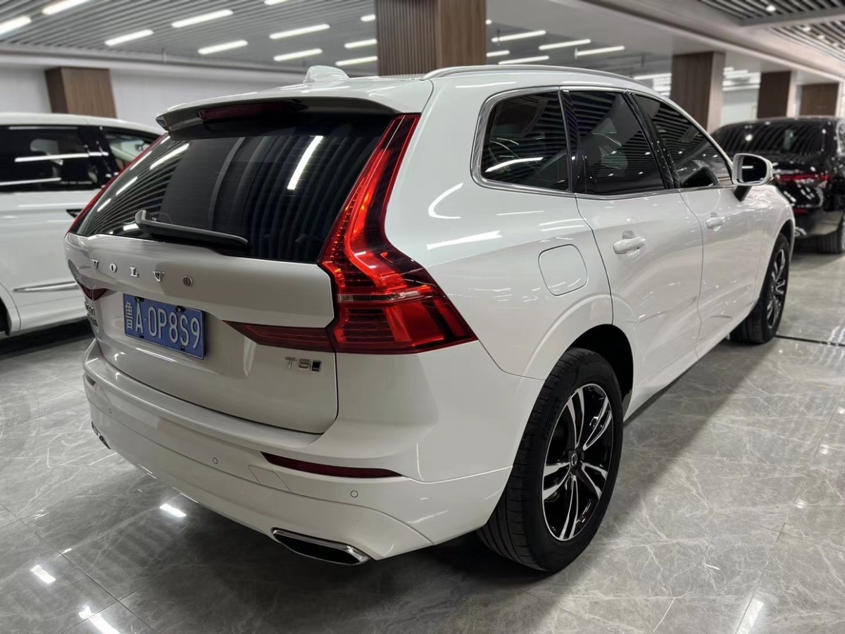 2019年6月沃爾沃 XC60  2019款 T5 四驅(qū)智遠(yuǎn)運動版