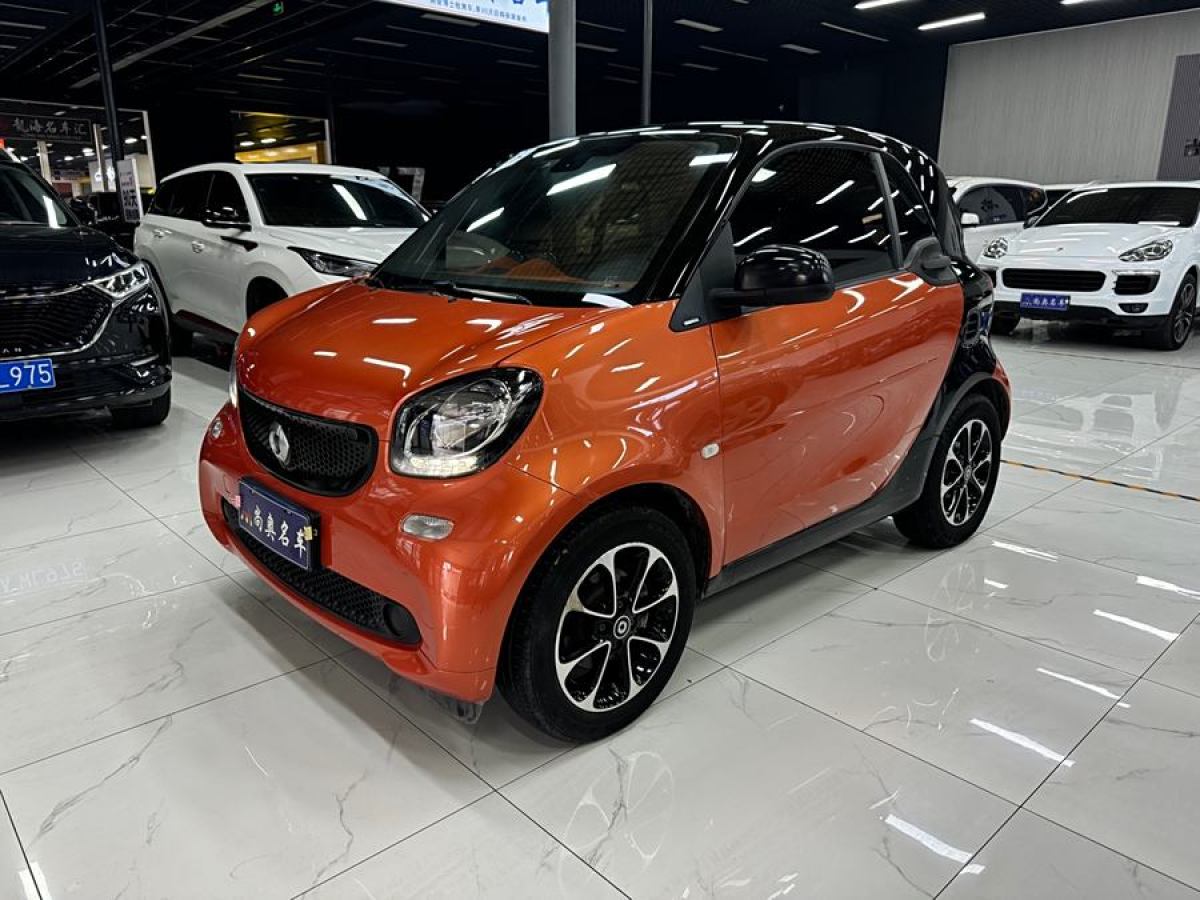 smart fortwo  2015款 1.0L 52千瓦硬顶激情版图片