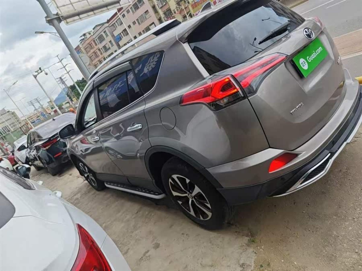 豐田 RAV4榮放  2016款 2.0L CVT兩驅(qū)風(fēng)尚版圖片