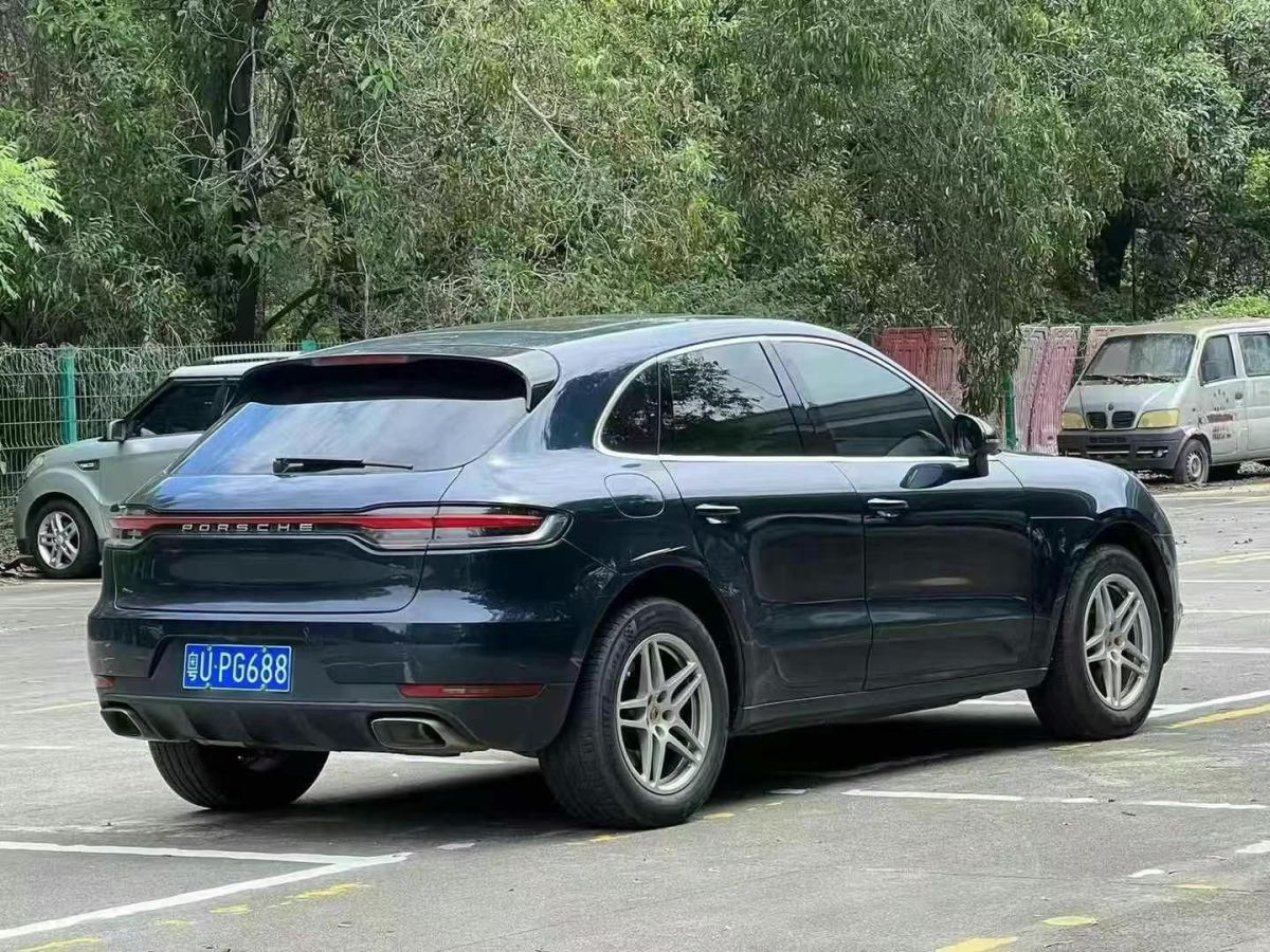 保時(shí)捷 Macan 圖片