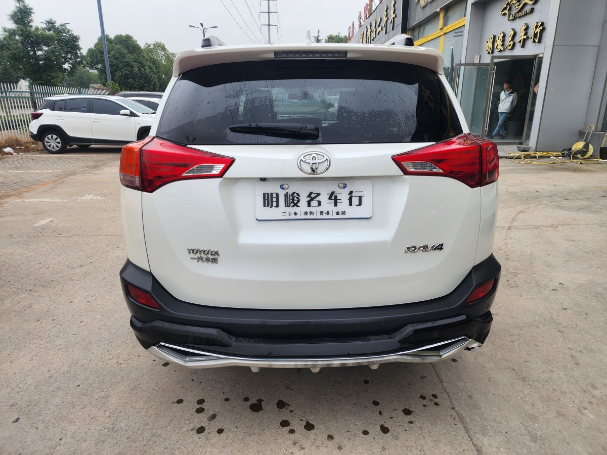 豐田 RAV4  2018款 榮放 2.0L CVT兩驅(qū)風(fēng)尚版圖片