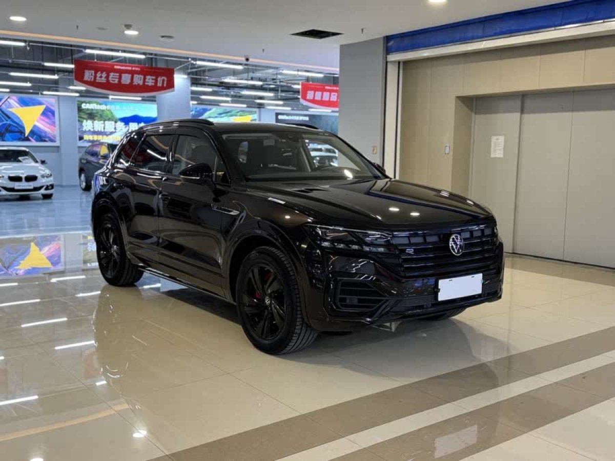 大眾 途銳  2022款 3.0TSI 銳享版 曜黑運(yùn)動(dòng)套裝圖片