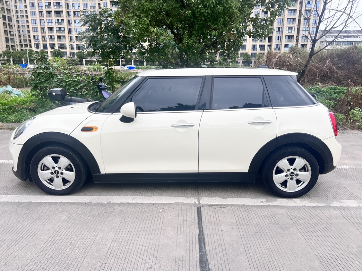 MINI MINI  2016款 1.2T ONE 五門版圖片