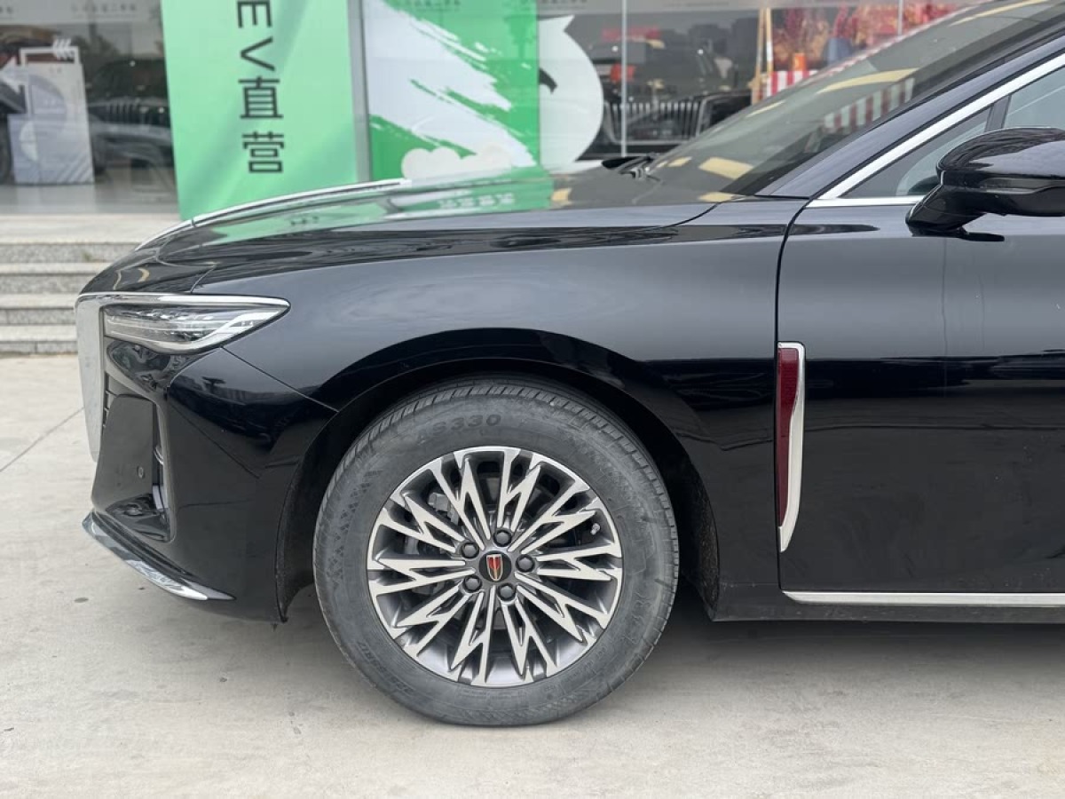 紅旗 H5  2023款 2.0T 自動智聯(lián)旗享版圖片