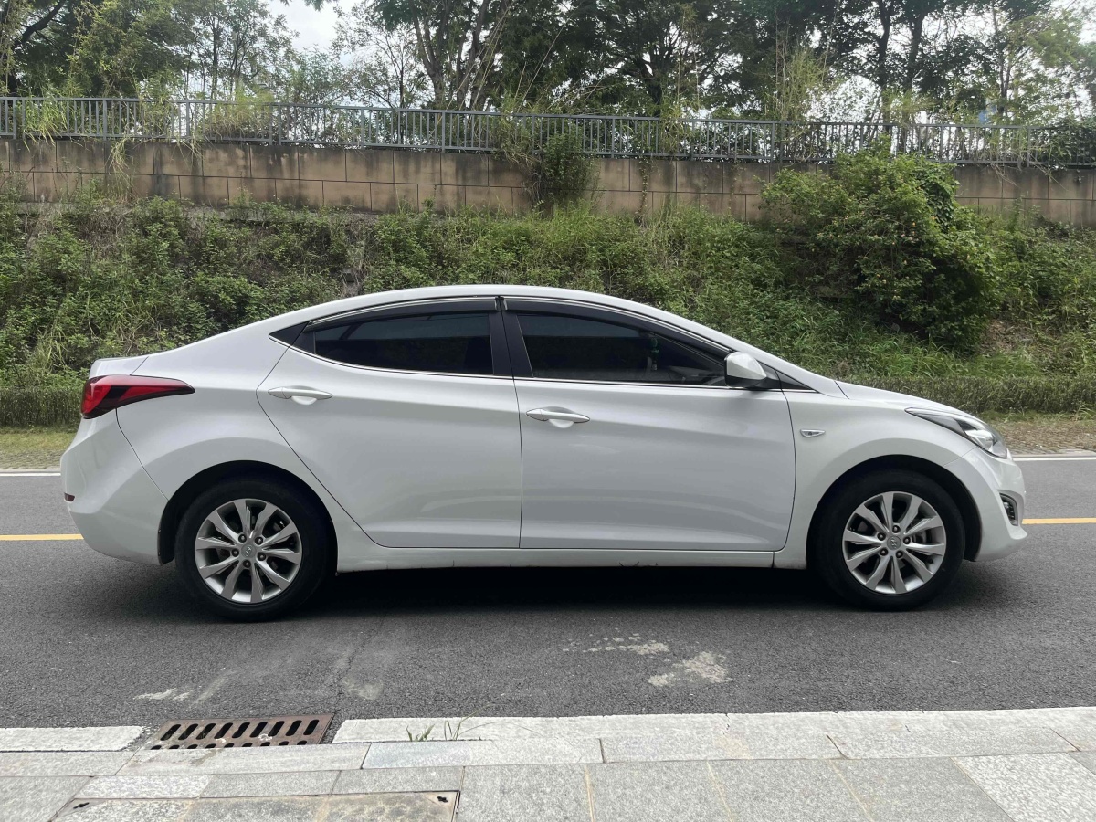 現(xiàn)代 朗動  2016款 1.6L 自動智能型圖片