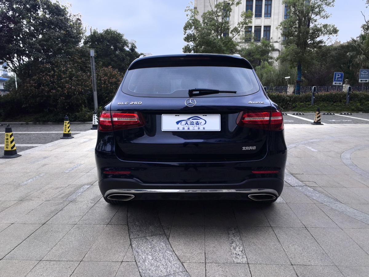 奔馳 奔馳GLC  2018款 改款 GLC 260 4MATIC 豪華型圖片