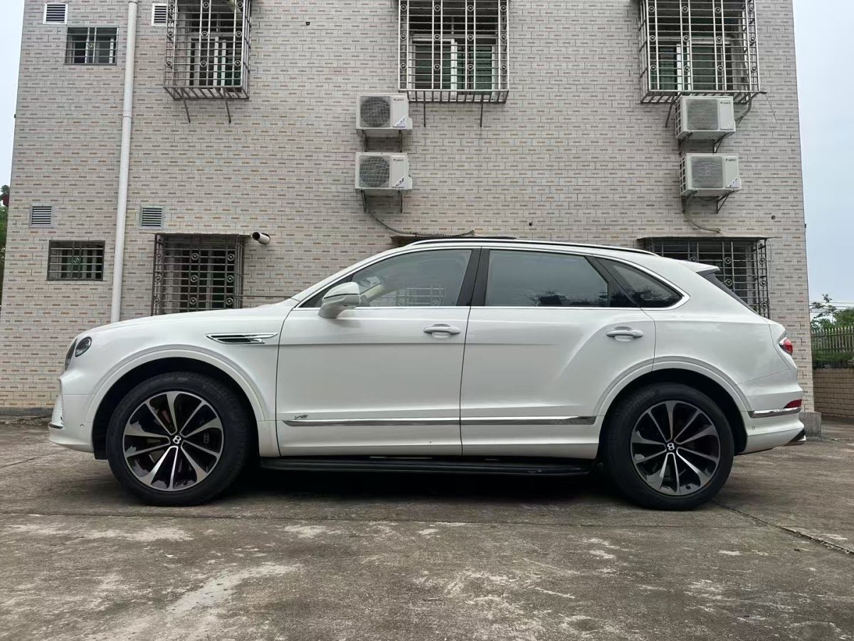 賓利 添越  2021款 4.0T V8圖片