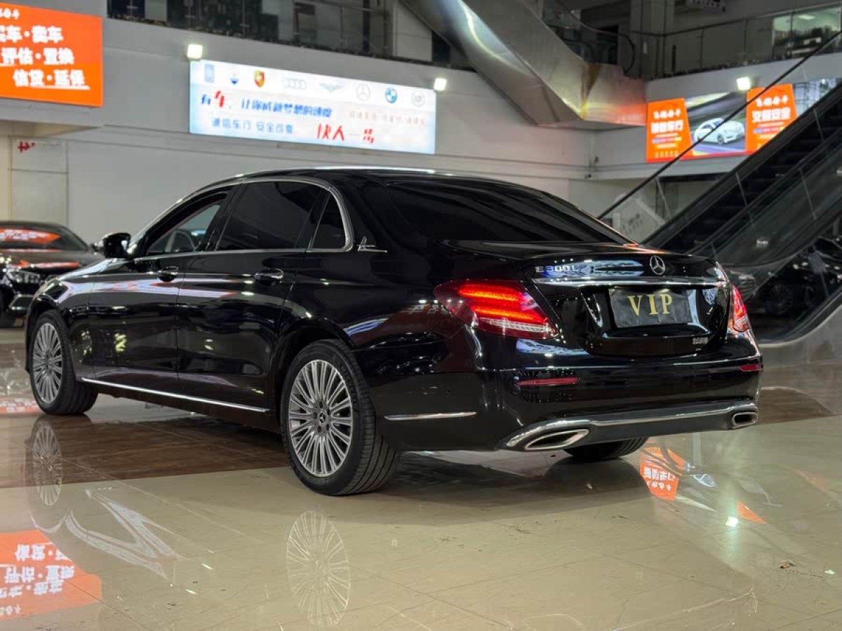 奔馳 奔馳E級  2020款 E 300 L 豪華型圖片