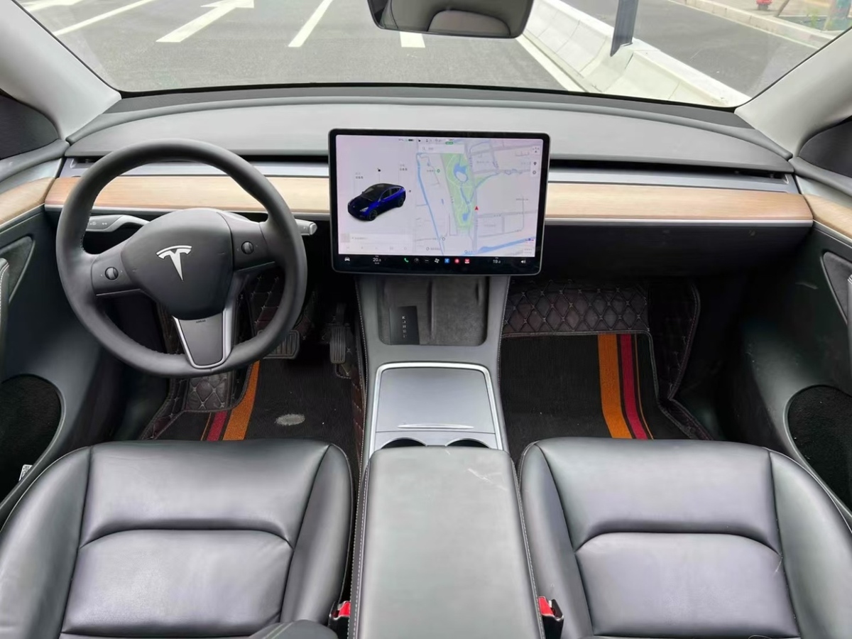特斯拉 Model Y  2021款 長續(xù)航全輪驅(qū)動版圖片