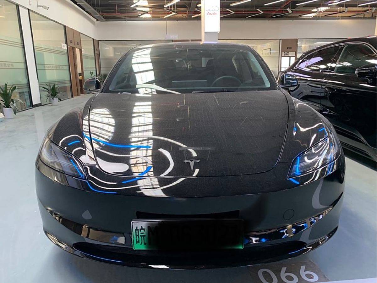 特斯拉 Model Y  2023款 后輪驅(qū)動(dòng)版圖片