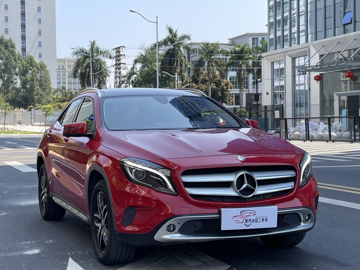 奔馳 奔馳GLA  2016款 GLA 220 4MATIC 時(shí)尚型圖片