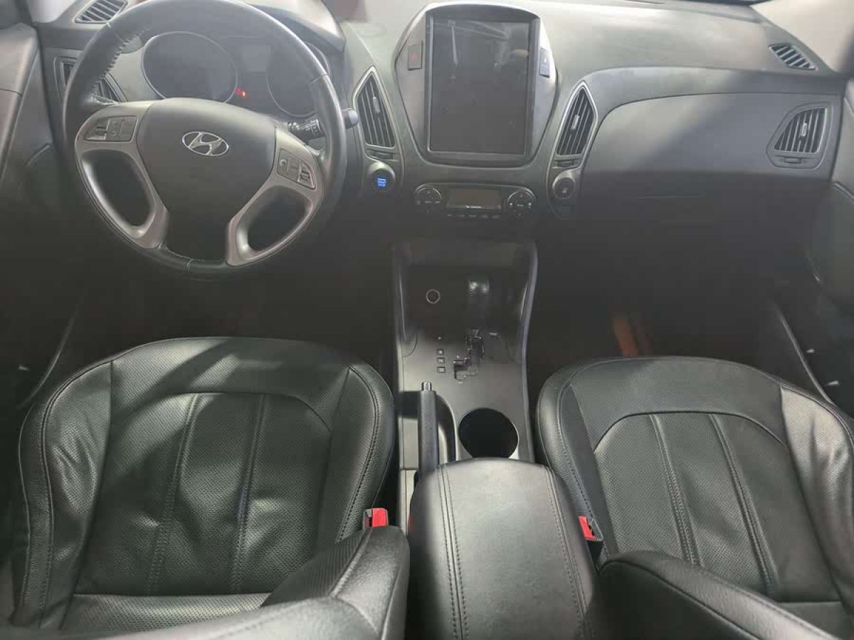 現(xiàn)代 ix35  2015款 2.0L 自動(dòng)兩驅(qū)智能型 國(guó)V圖片