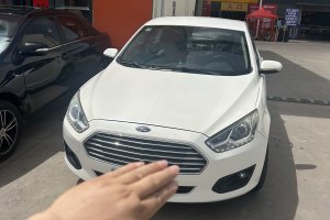 福睿斯 福特 1.5L 手動(dòng)舒適型