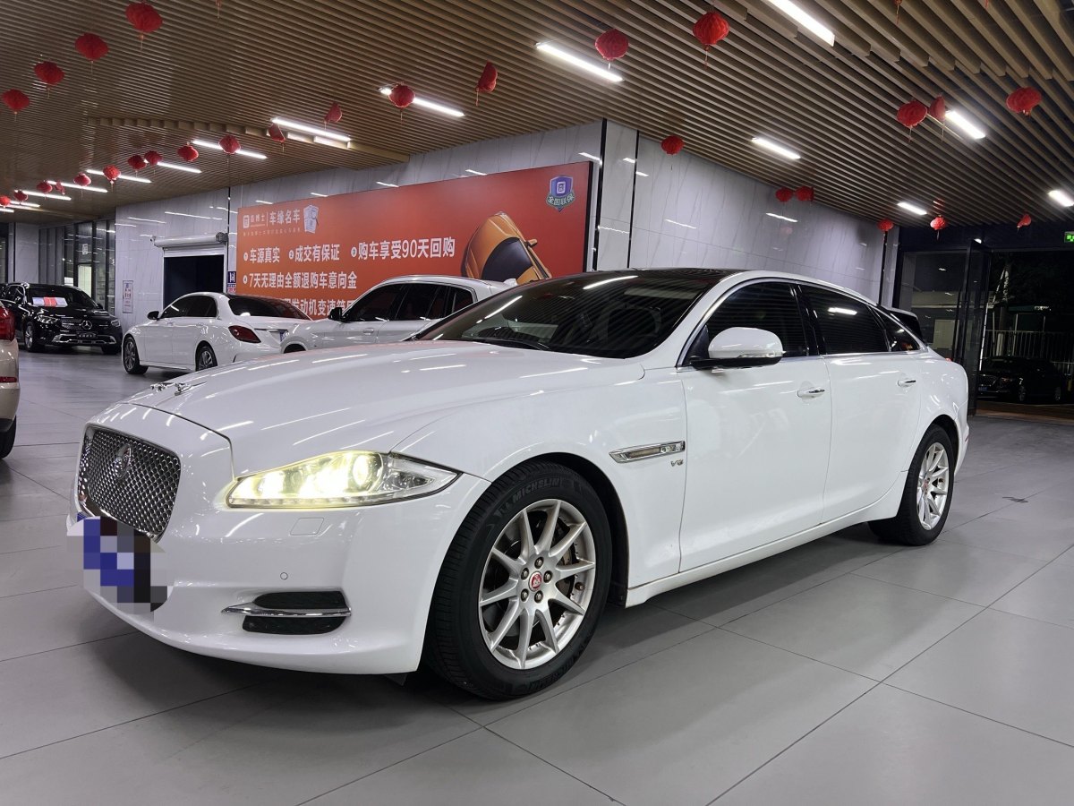 捷豹 XJ  2014款 XJL 3.0 SC 兩驅(qū)全景商務(wù)版圖片