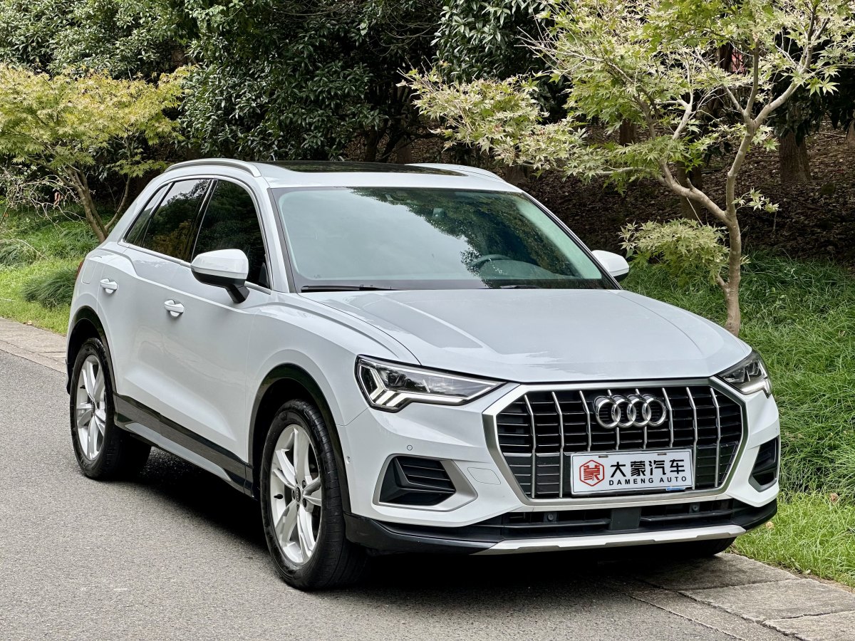 2022年1月奧迪 奧迪Q3  2024款 35 TFSI 時(shí)尚致雅型