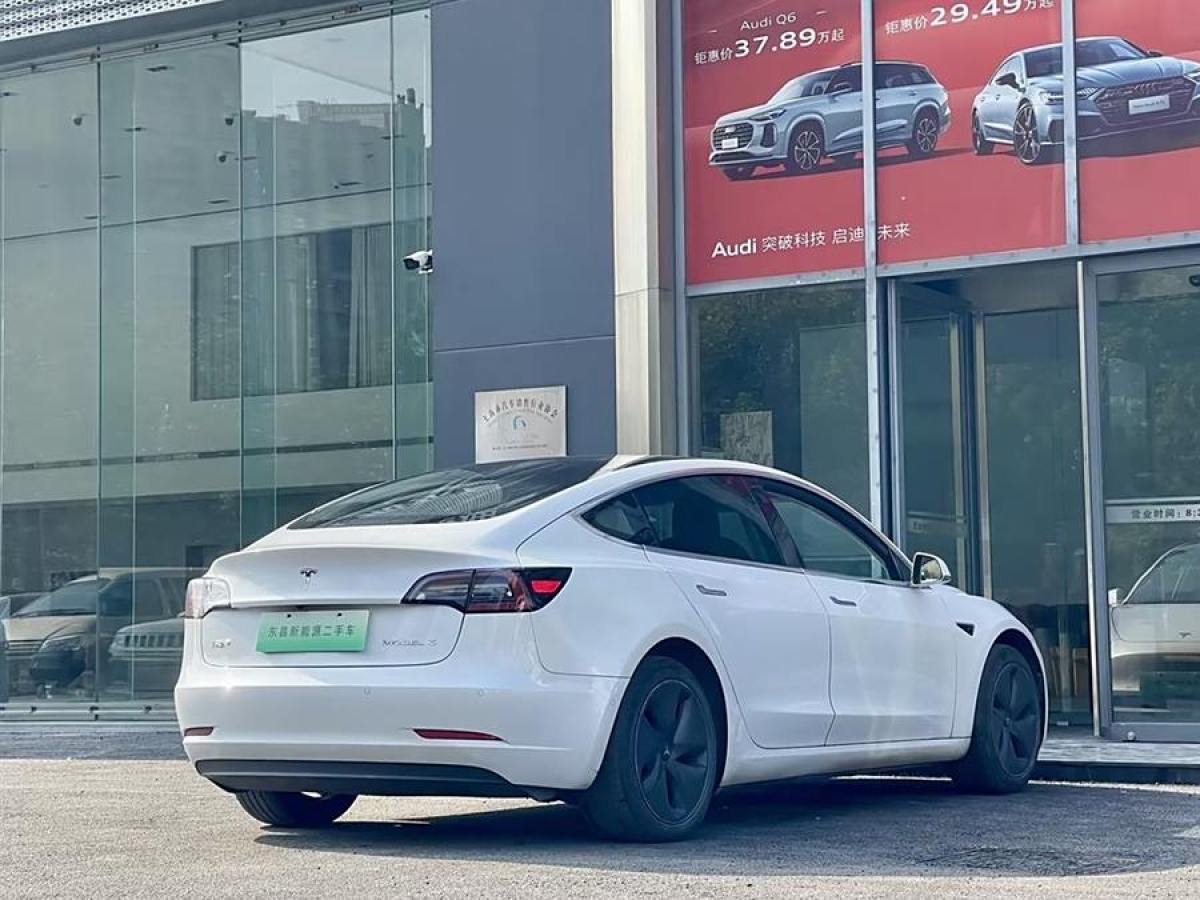 特斯拉 Model 3  2020款 改款 標準續(xù)航后驅升級版圖片