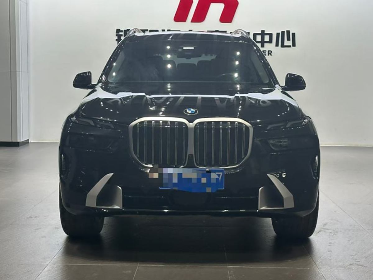 寶馬 寶馬X7  2022款 xDrive40i 領(lǐng)先型豪華套裝圖片