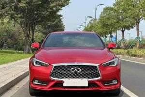 Q60 英菲尼迪 2.0T 豪华版