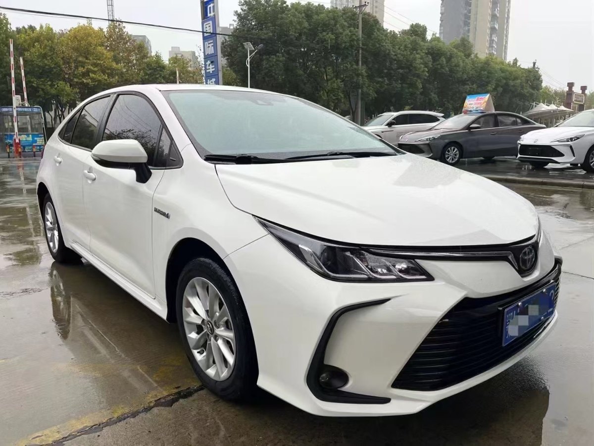 豐田 卡羅拉  2021款 雙擎 1.8L E-CVT精英版圖片