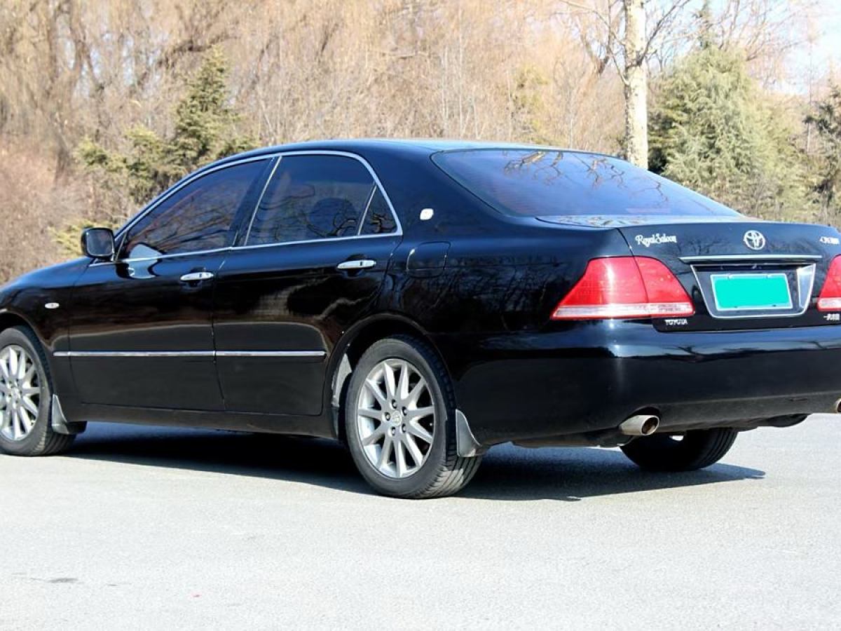 豐田 皇冠  2009款 3.0L Royal Saloon導(dǎo)航強(qiáng)化版圖片