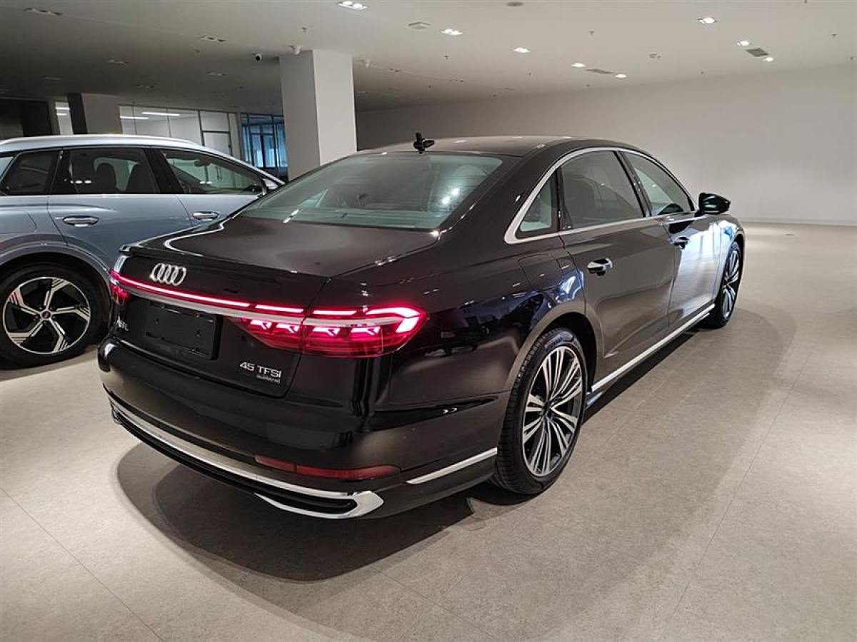 奧迪 奧迪A8  2024款 A8L 45 TFSI quattro 豪華型圖片