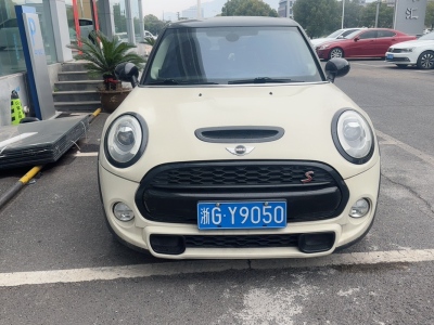 MINI MINI 2.0T COOPER S 五門版圖片