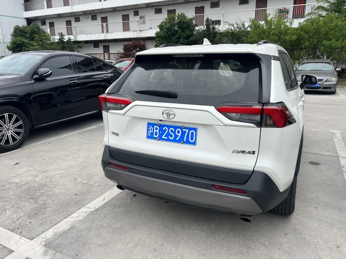 豐田 RAV4榮放  2020款 2.0L CVT兩驅(qū)風尚PLUS版圖片