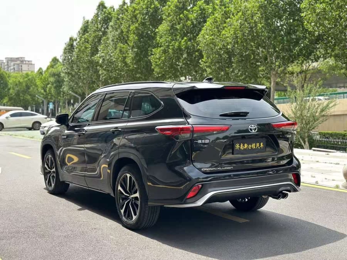豐田 皇冠陸放  2022款 2.5L HEV四驅(qū)豪華版圖片