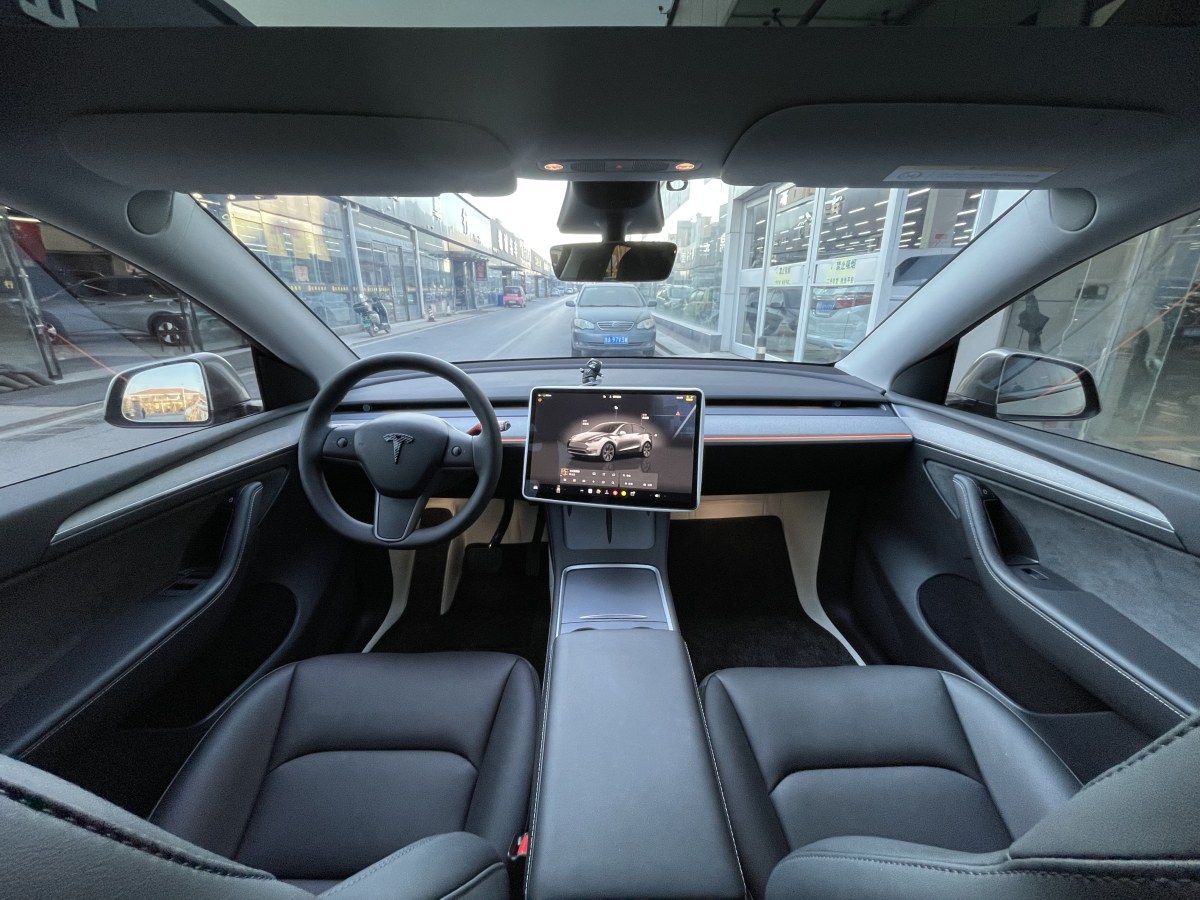 特斯拉 Model 3  2023款 煥新版 后輪驅動圖片