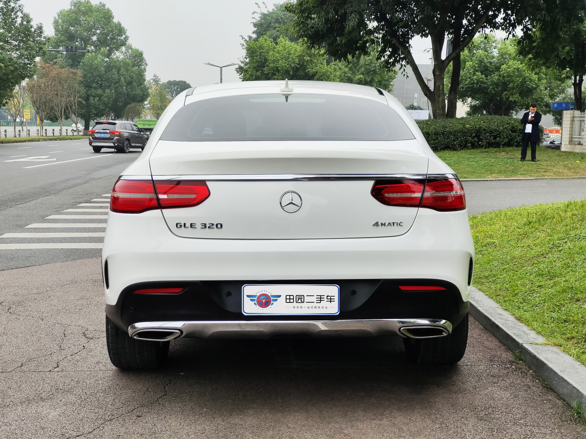 奔馳 奔馳GLE轎跑  2018款 GLE 320 4MATIC 轎跑SUV圖片