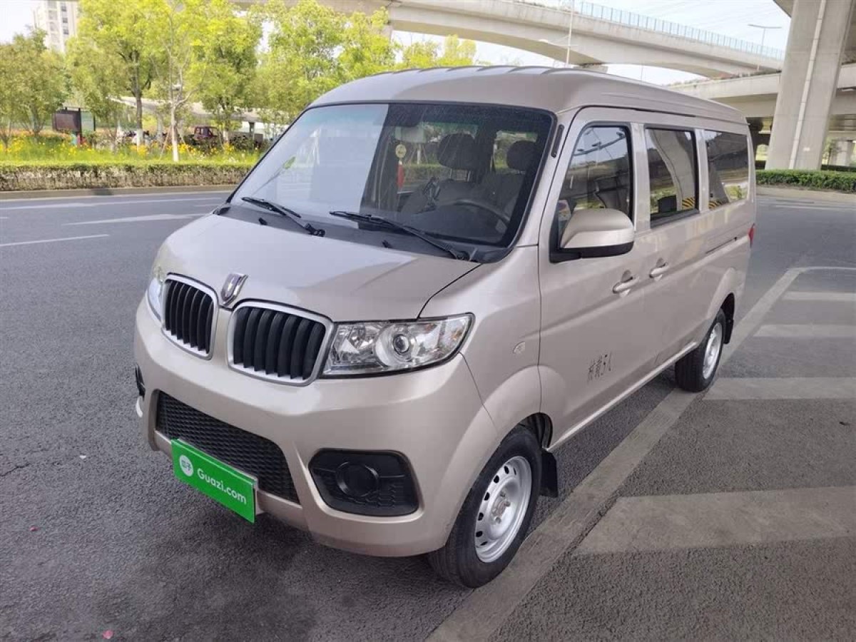 金杯 小海獅X30  2021款 1.5L財(cái)富型單蒸空調(diào)版客車國VI SWC15M圖片