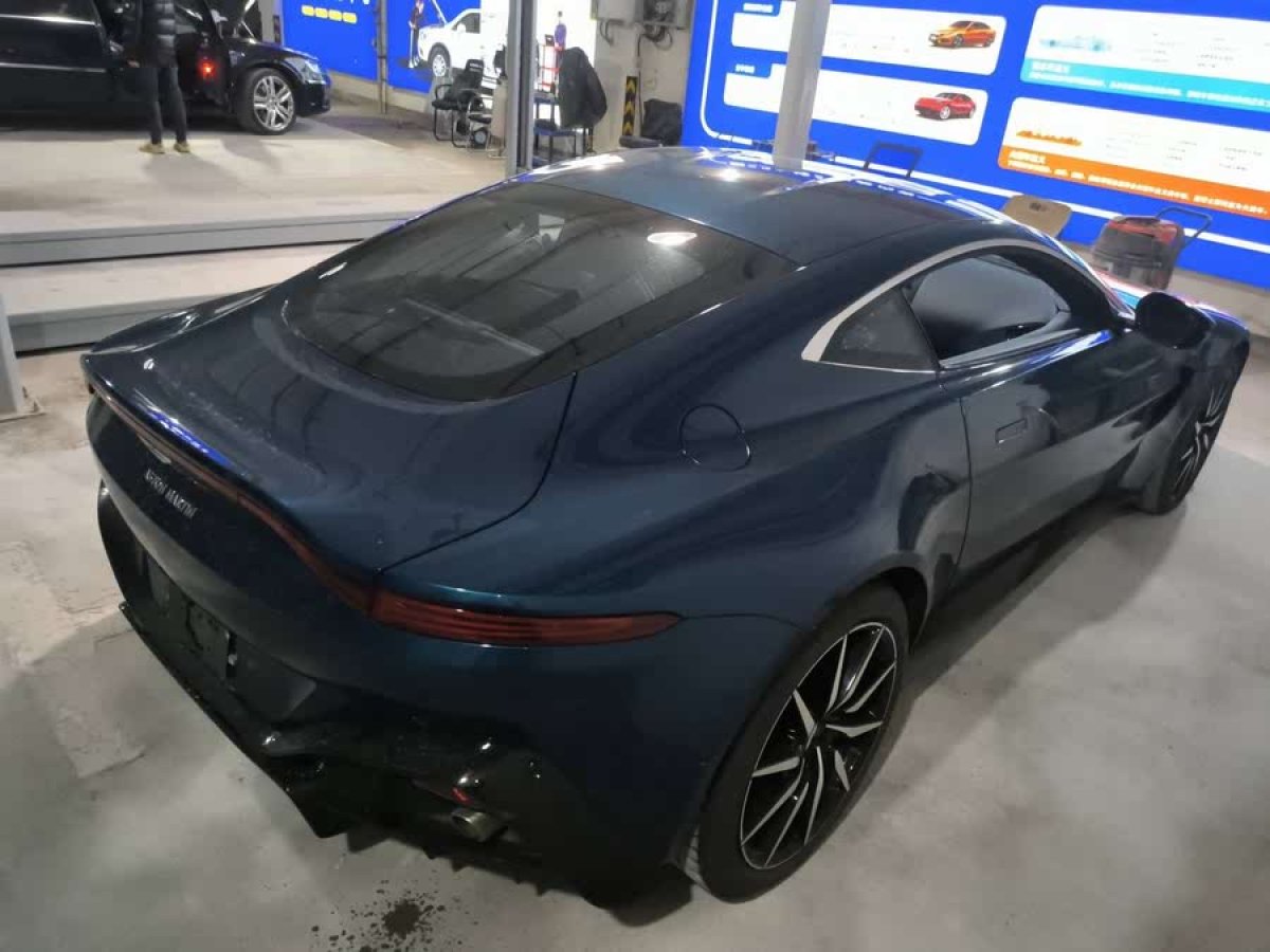 阿斯頓·馬丁 V8 Vantage  2022款 4.0T V8 Coupe圖片