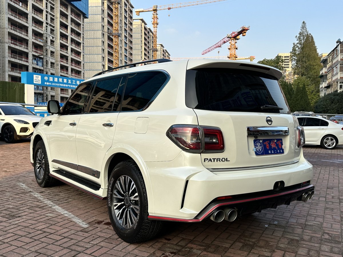 日產(chǎn) 途樂  2018款 4.0L 鉑金型圖片