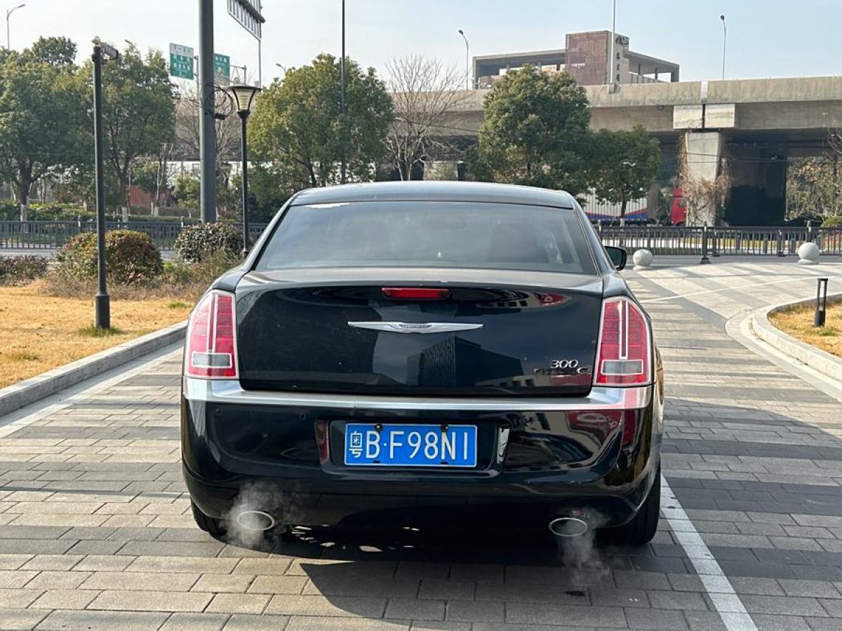 克萊斯勒 300C  2013款 3.6L 尊崇版圖片