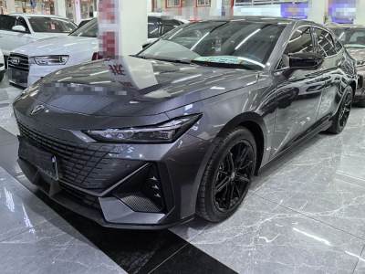 2022年5月 長(zhǎng)安 長(zhǎng)安UNI-V 1.5T 尊貴型圖片