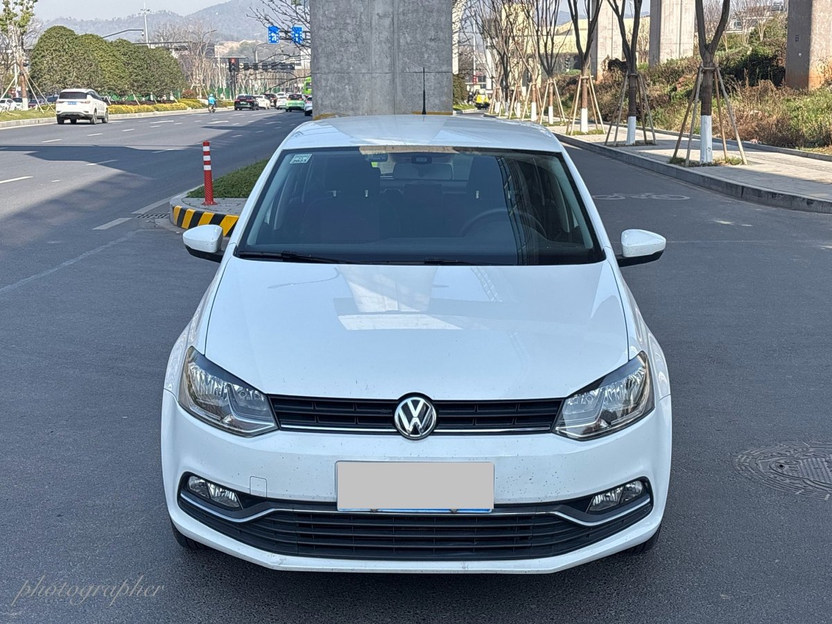 2015年10月大眾 Polo  2014款 1.4L 自動(dòng)舒適版