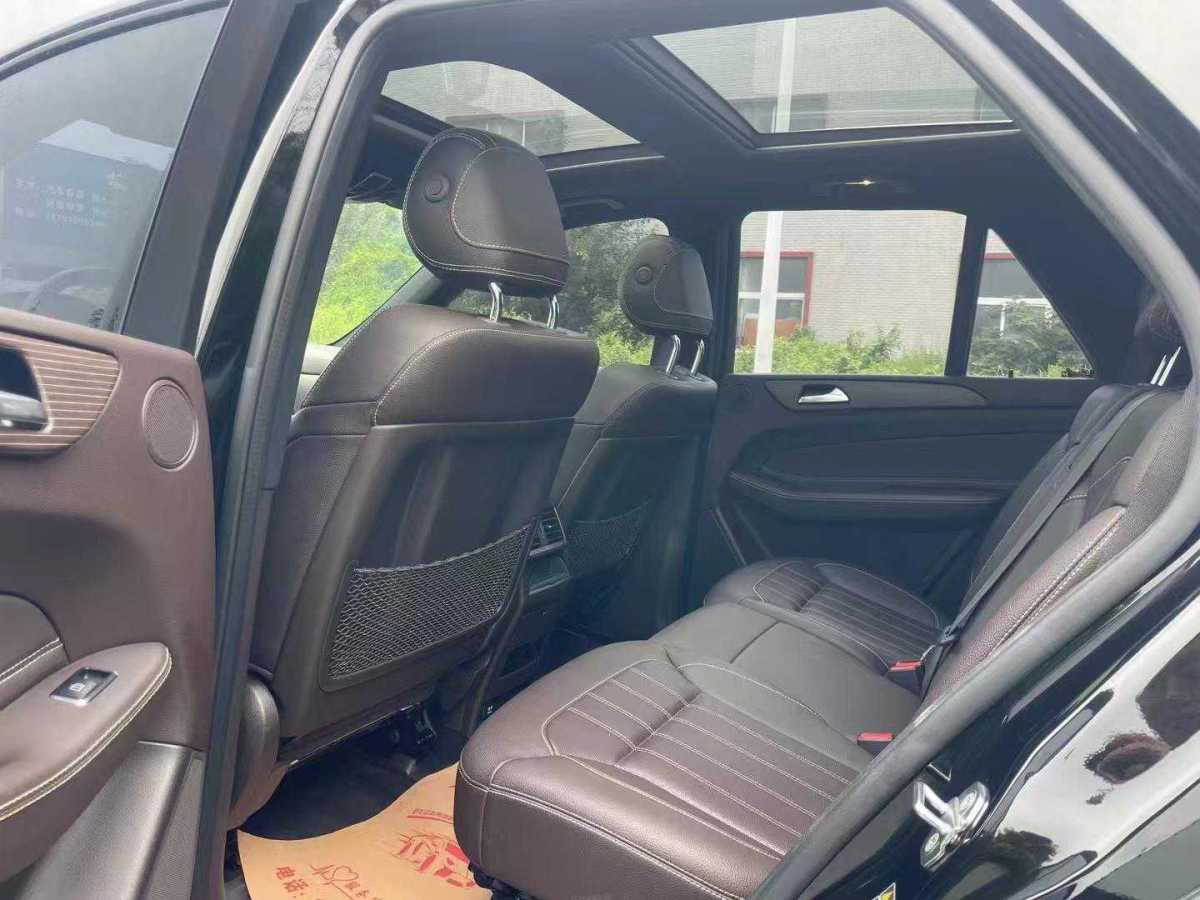 奔馳 奔馳GLE  2018款 GLE 320 4MATIC 動感型臻藏版圖片